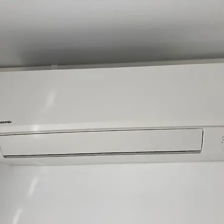 Airconditioned 2bed Poolside