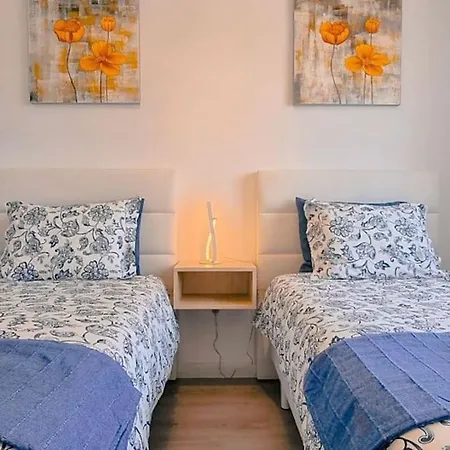 شقة Airconditioned 2bed Poolside *