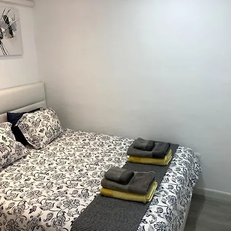 Airconditioned 2bed Poolside بويرتو ذيل كارمين