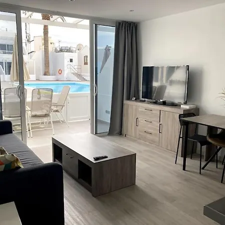 Airconditioned 2bed Poolside شقة بويرتو ذيل كارمين