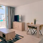 Daire Airconditioned 2bed Poolside *