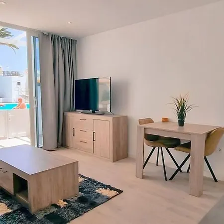 Apartament Airconditioned 2bed Poolside *