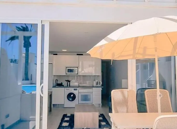 Airconditioned 2bed Poolside * Πουέρτο Ντελ Κάρμεν