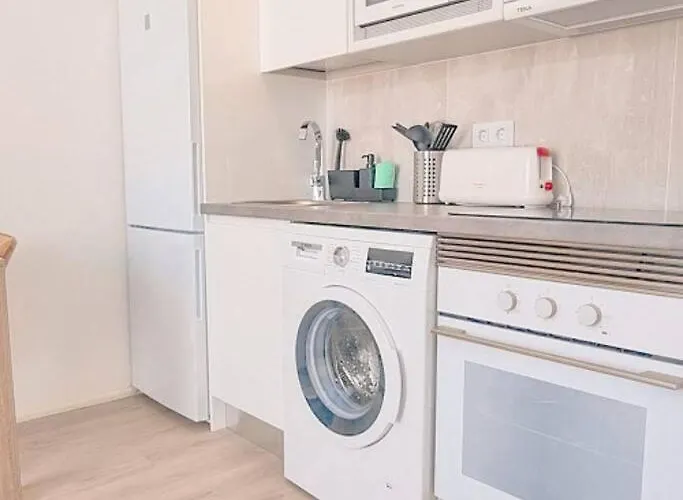 Airconditioned 2bed Poolside Διαμέρισμα